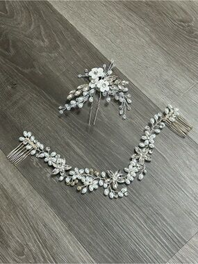Pearl Crystal Floral Bridal Hairpiece Set Silver Hair Clips Comb Piece